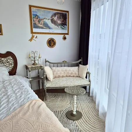 Celeste Premium Amazing View Train Station Apartment Lourdes