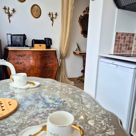 Celeste Premium Amazing View Train Station 루르드