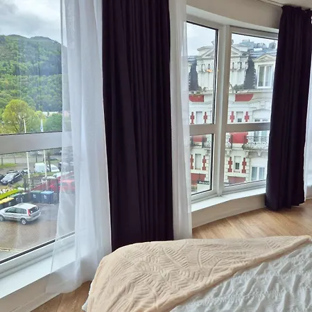 Celeste Premium Amazing View Train Station 아파트 *