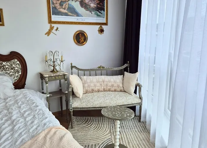 Celeste Premium Amazing View Train Station Апартаменты Лурд