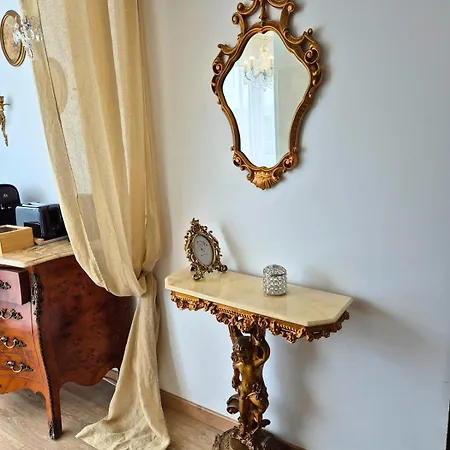 Céleste Premium Amazing View Train Station